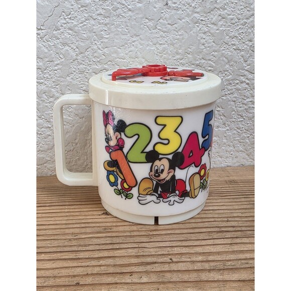 Vintage Walt Disney Mickey Mouse & Friends Plastic Cup w Clock Lid Superseal - Picture 2 of 15